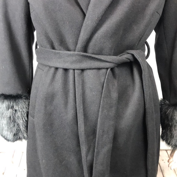 City Chic Black Faux Fur Fluffe Coat Plus Size 14 - Picture 6 of 9